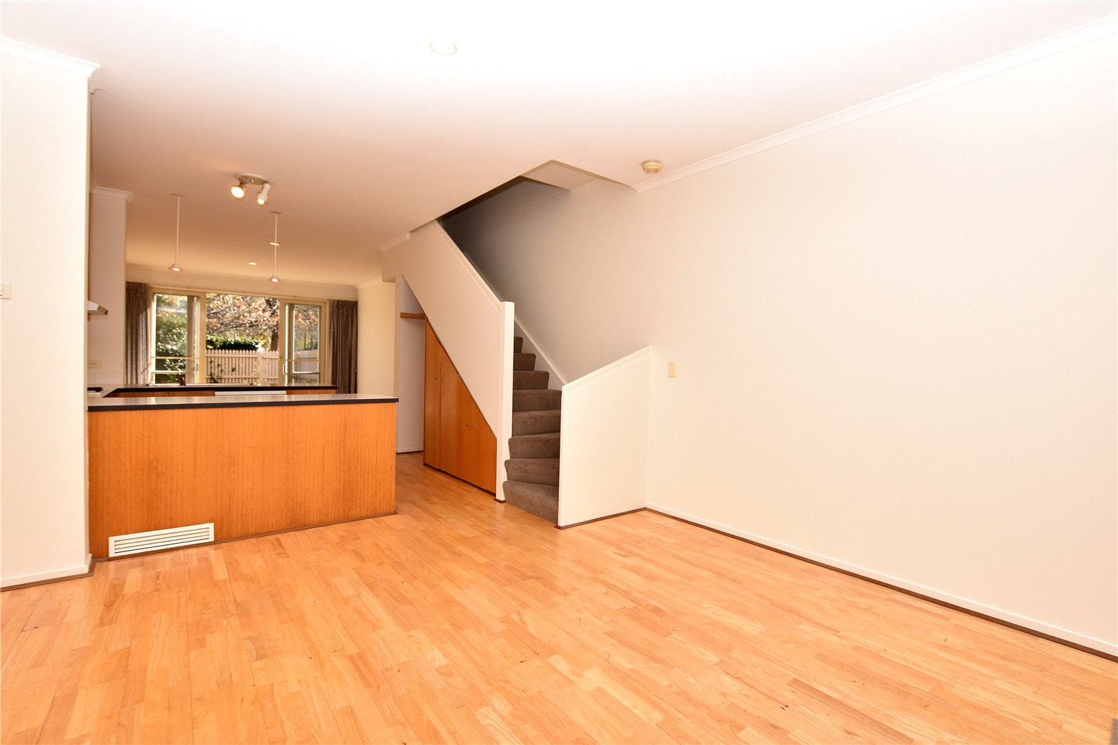 3 bedrooms Apartment / Unit / Flat in 98 Coventry Street SOUTHBANK VIC, 3006