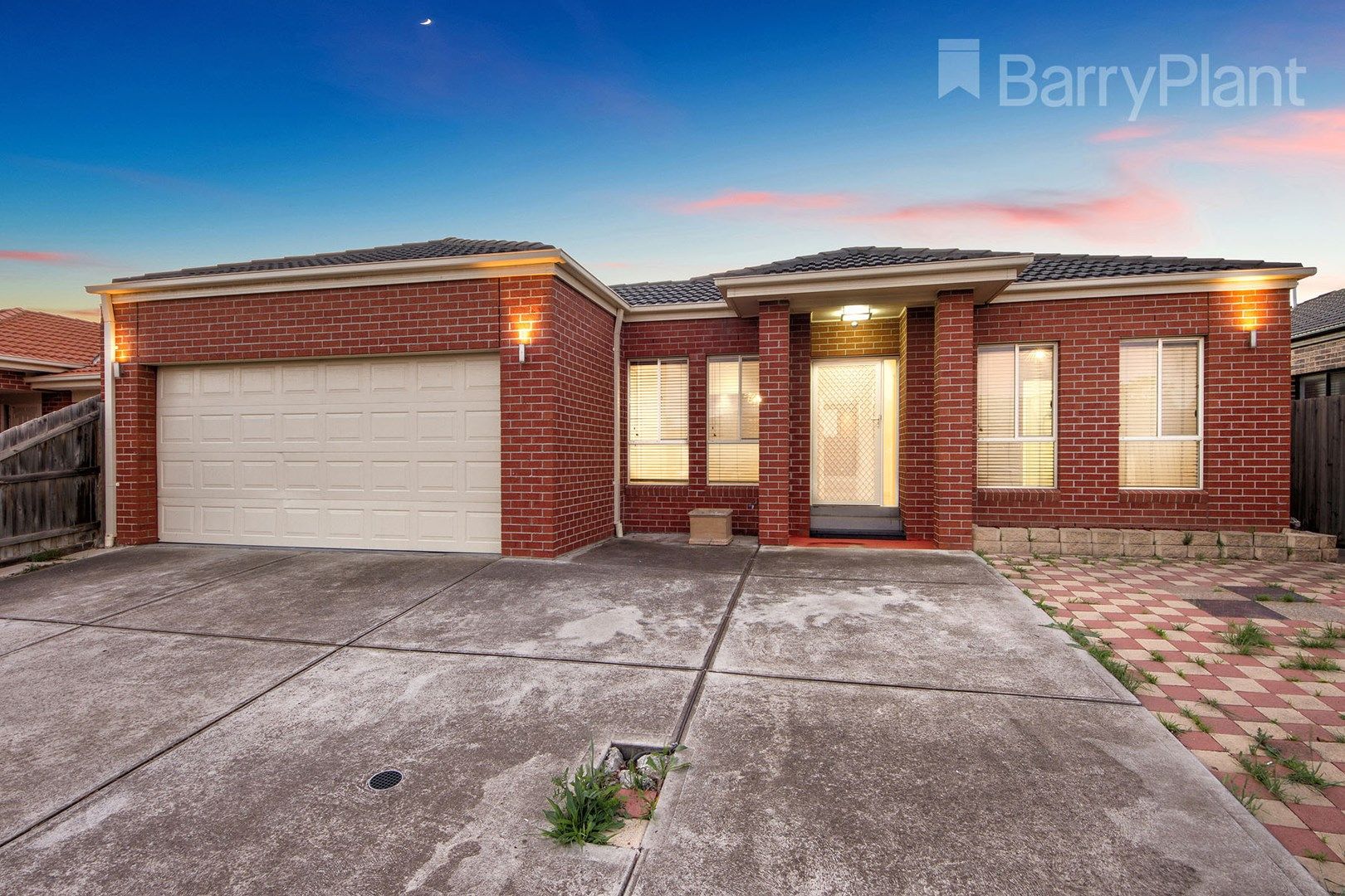 12 Nutwood Crescent, Derrimut VIC 3026, Image 2