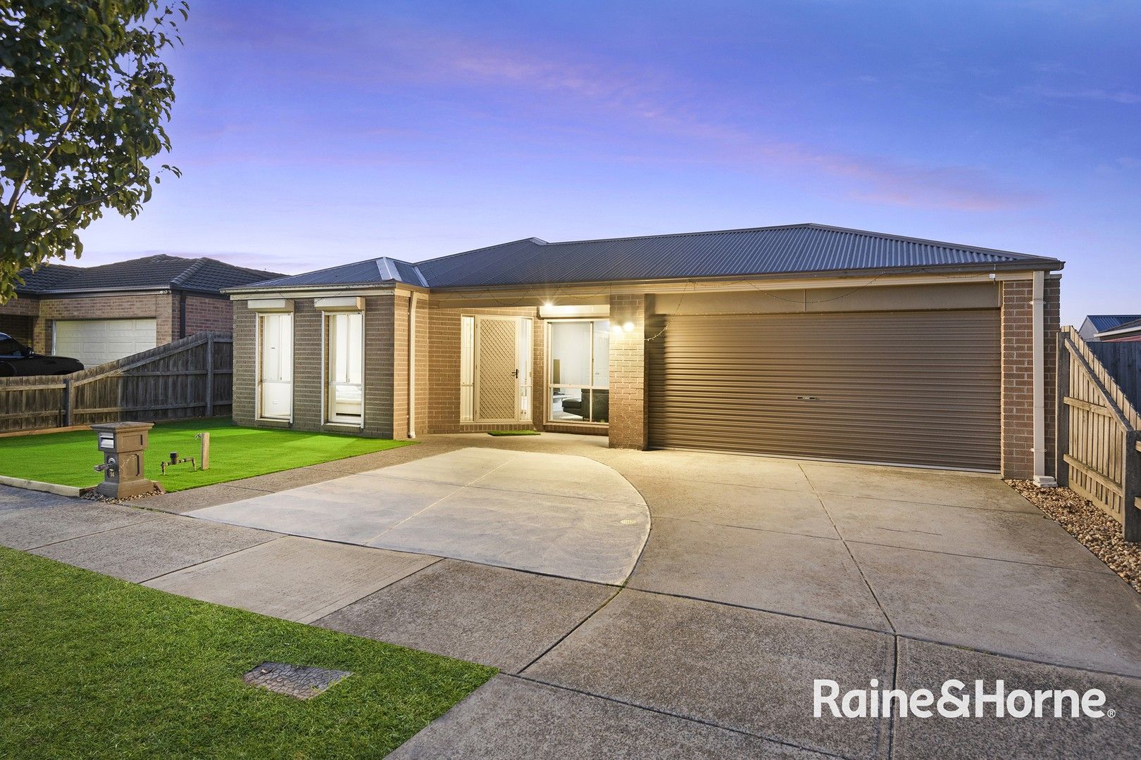 14 Kirwan Drive, Cranbourne East VIC 3977, Image 0