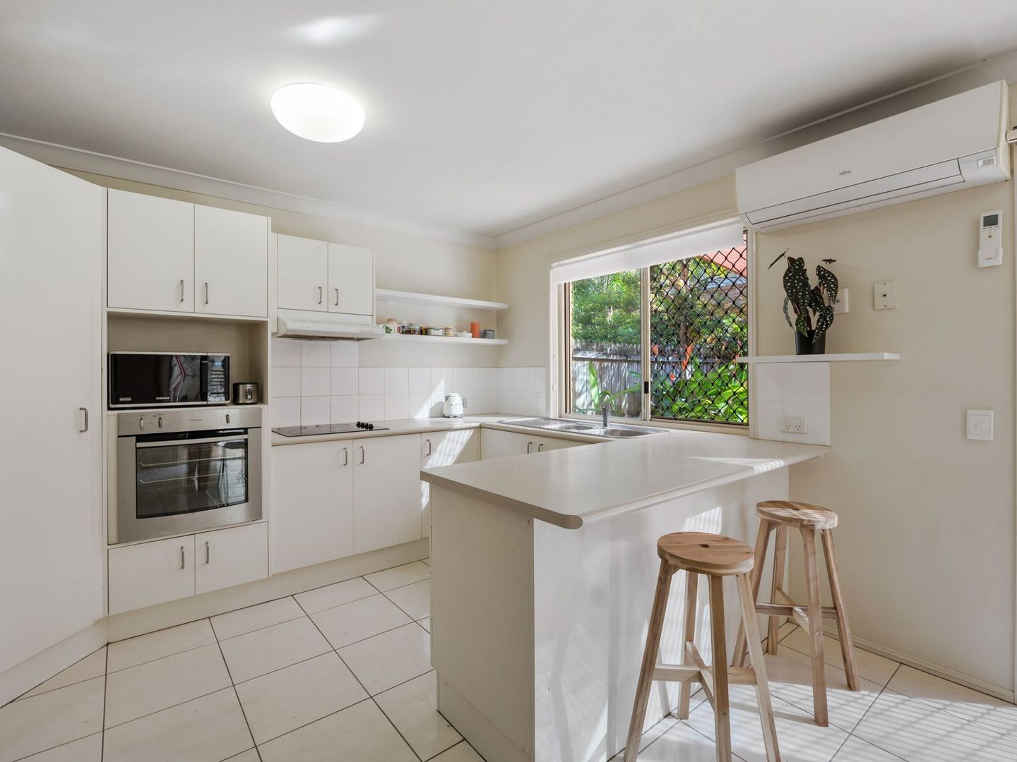 48/106 Jean Street, Grange QLD 4051, Image 2