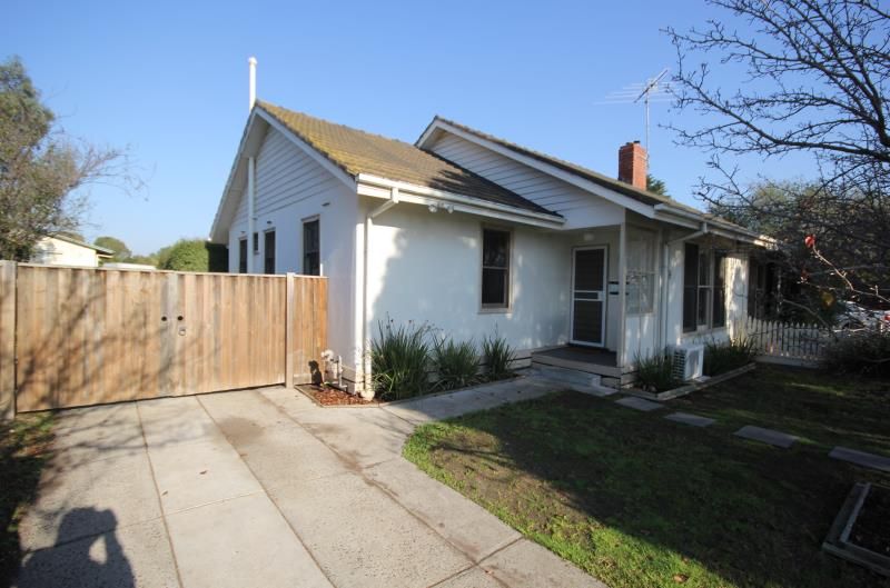 2 bedrooms House in 17 Thrush Street NORLANE VIC, 3214