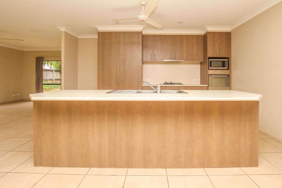 15 Charnley Avenue, Bentley Park QLD 4869, Image 2