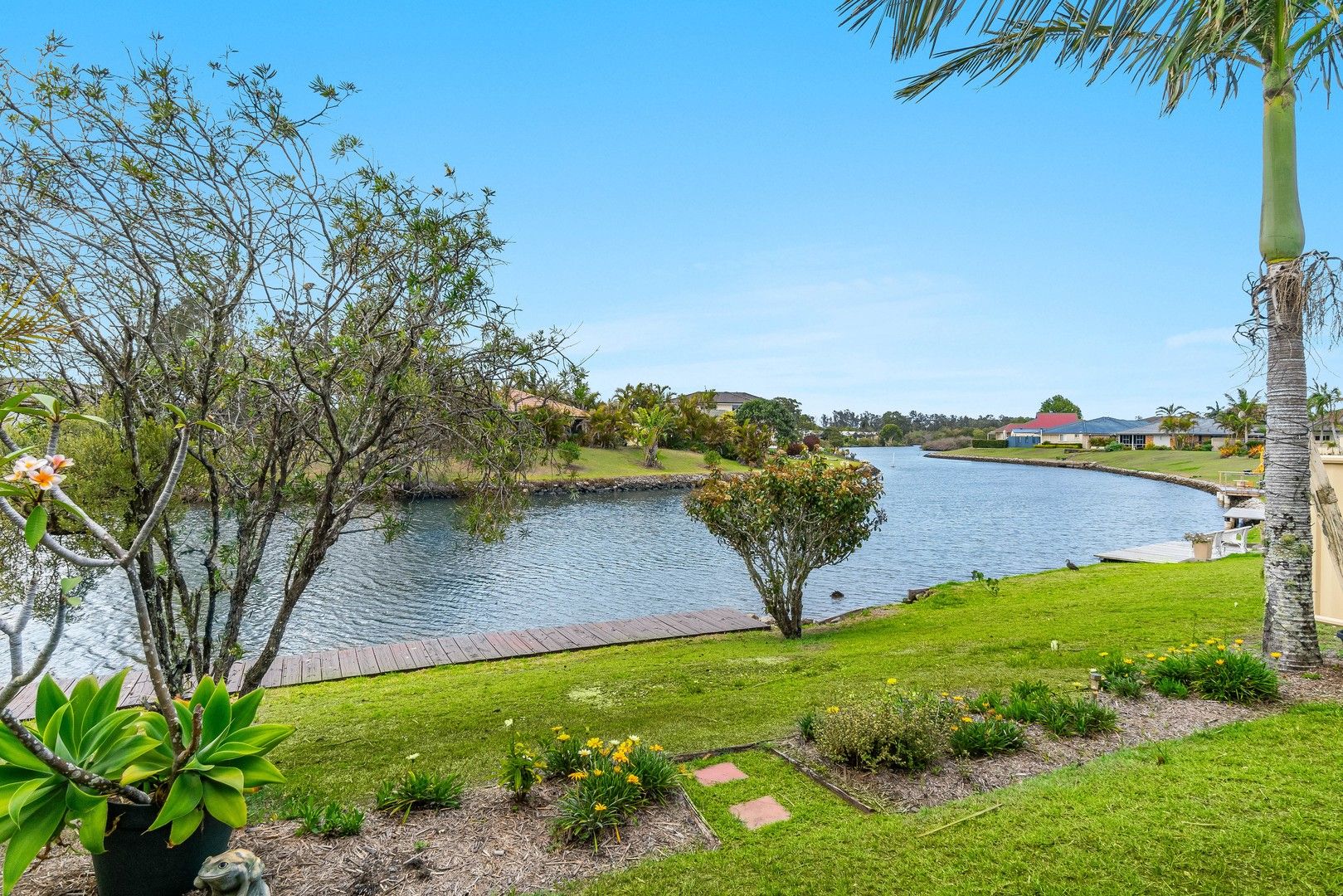 2/1 Bayview Drive, Yamba NSW 2464, Image 2