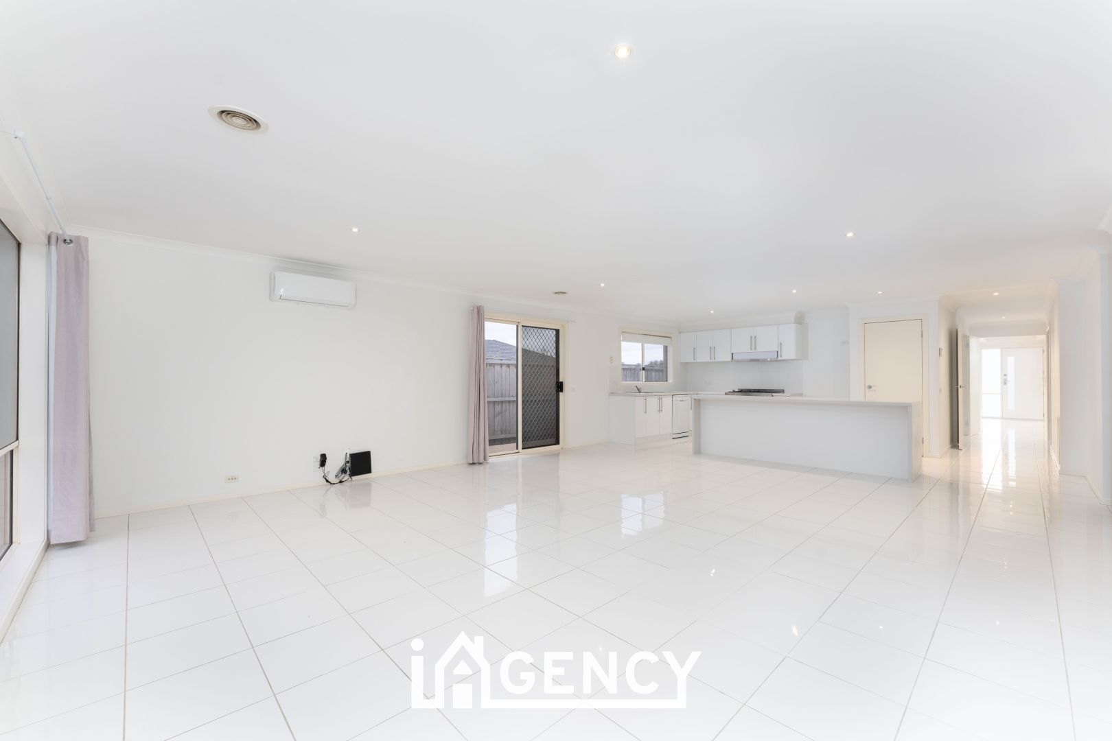 11 Pengana Way, Cranbourne West VIC 3977, Image 1