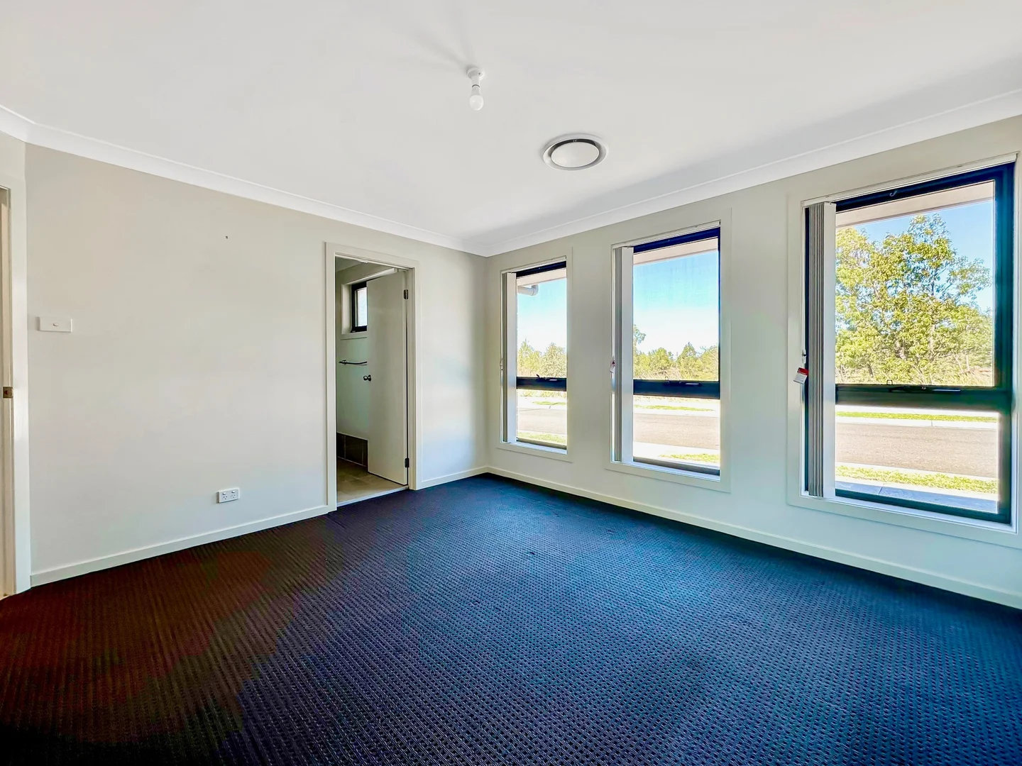 Additional image 7 of 1 Saddleback Crescent, Stream Hill NSW 2526