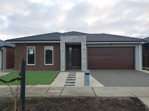 14 Dorkings Way, Clyde North VIC 3978