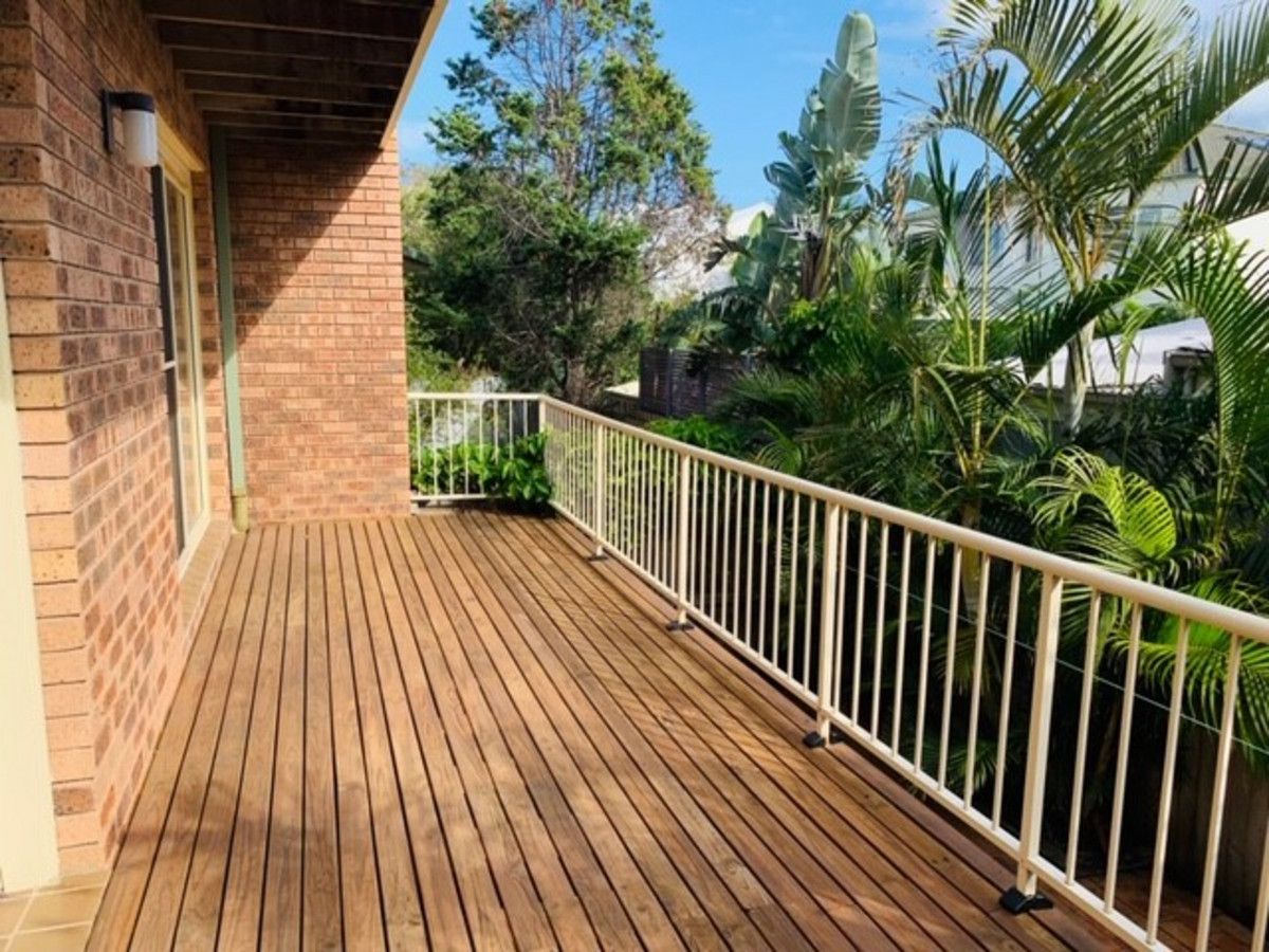 3 bedrooms Townhouse in 5/74-78 Ocean View Drive WAMBERAL NSW, 2260