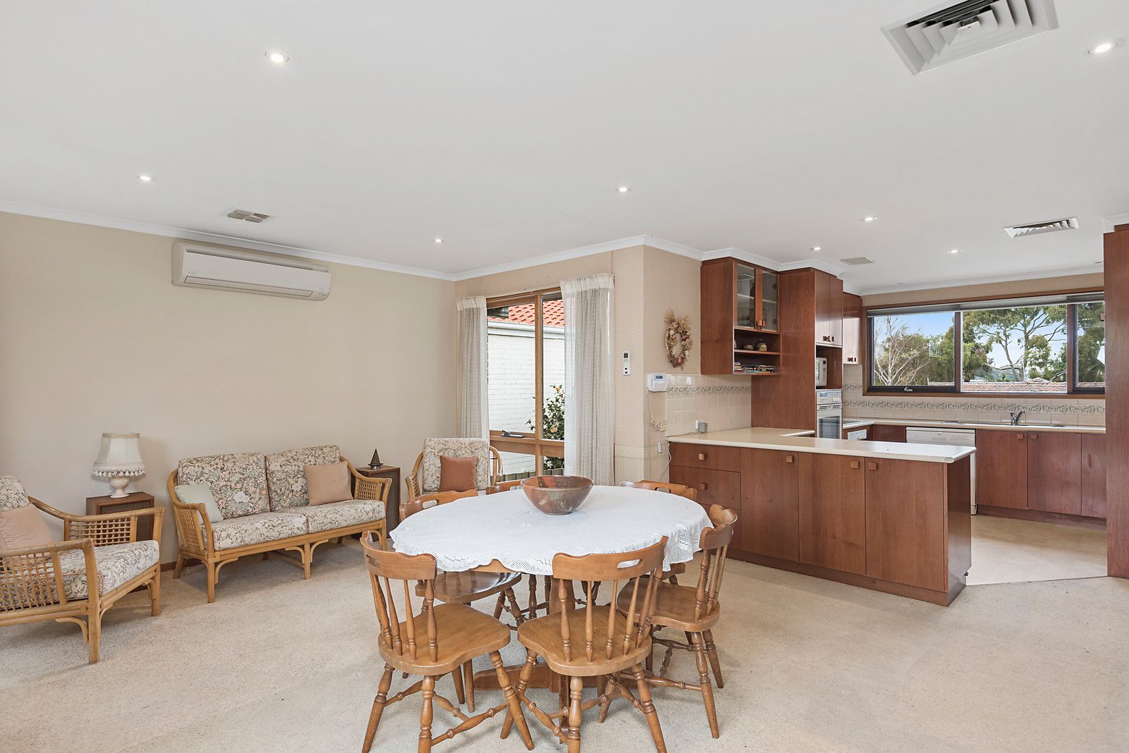 17 Highwood Drive, Wheelers Hill VIC 3150, Image 1