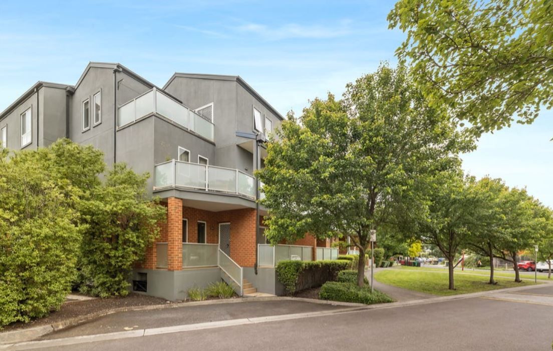 2 bedrooms Apartment / Unit / Flat in 1/2 Newmarket Way FLEMINGTON VIC, 3031