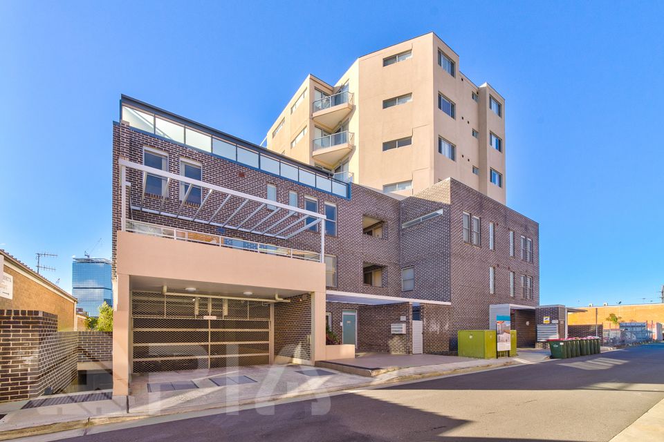 2 bedrooms Apartment / Unit / Flat in 26/4 Peace Lane PARRAMATTA NSW, 2150
