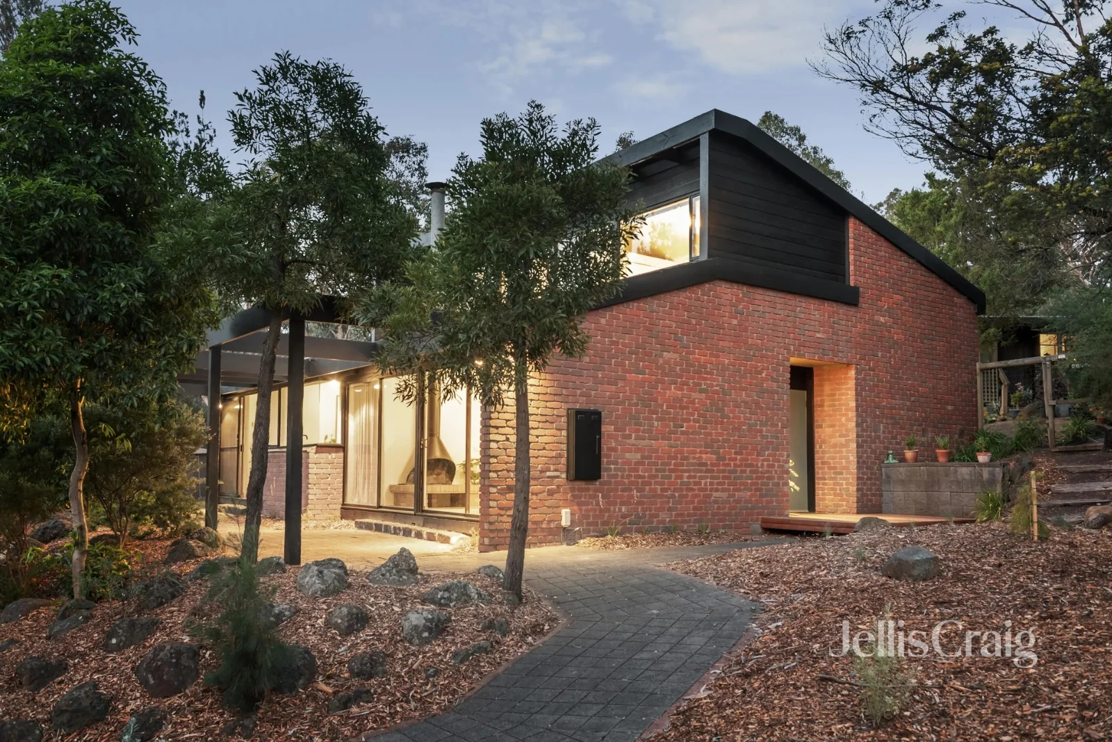 141 Arthur Street, Eltham VIC 3095