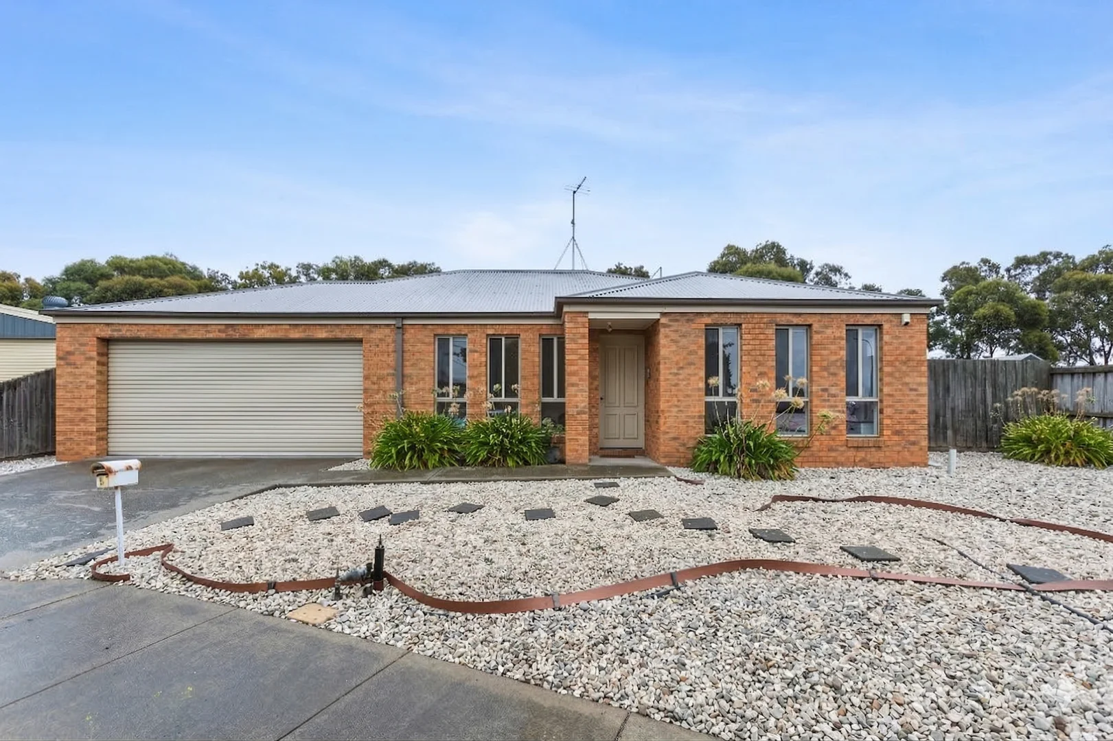 11 Endeca Court, Lovely Banks VIC 3213