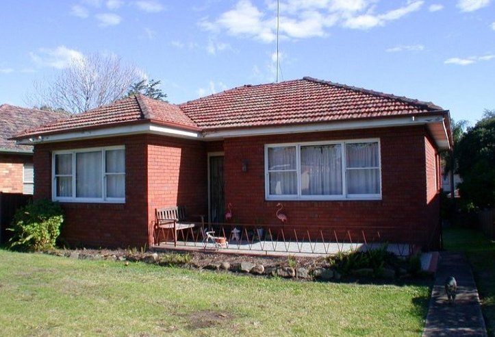 3 bedrooms House in 19 Rippon Ave. DUNDAS NSW, 2117