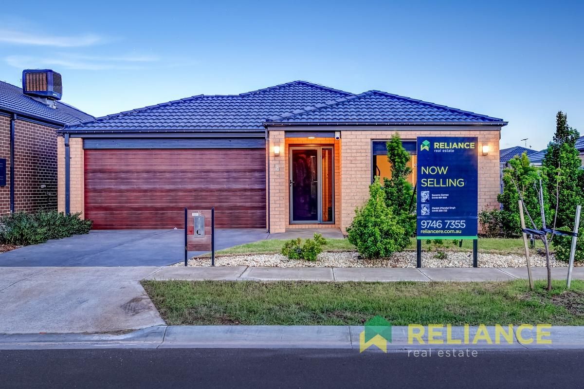 16 Ferdinand Place, Melton West VIC 3337, Image 2