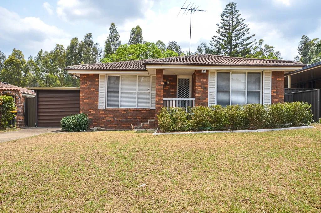 3 bedrooms House in 17 Wellesley Crescent KINGS PARK NSW, 2148
