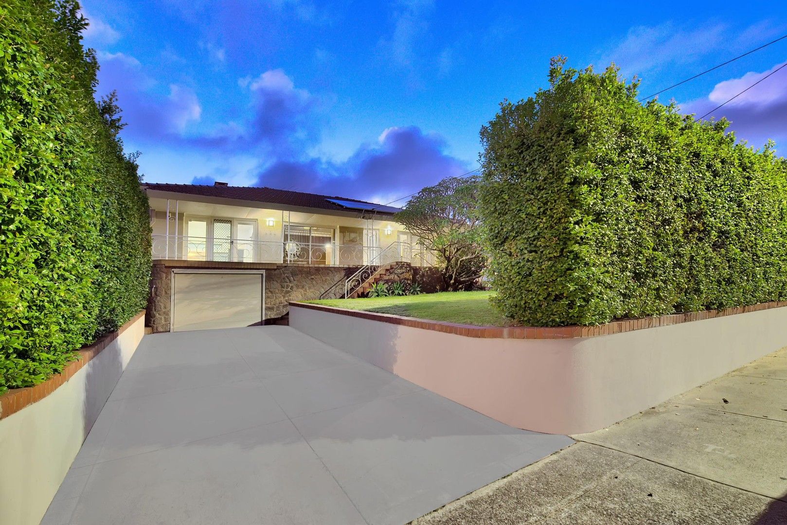 3 bedrooms House in 281 Scarborough Beach Road DOUBLEVIEW WA, 6018