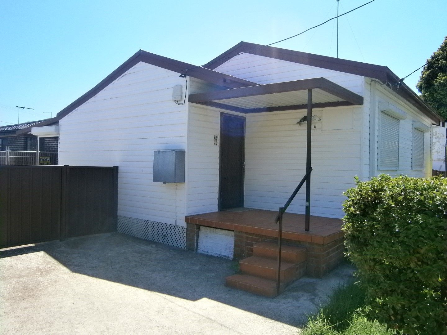 2 bedrooms House in 16 Merinda Street ST MARYS NSW, 2760