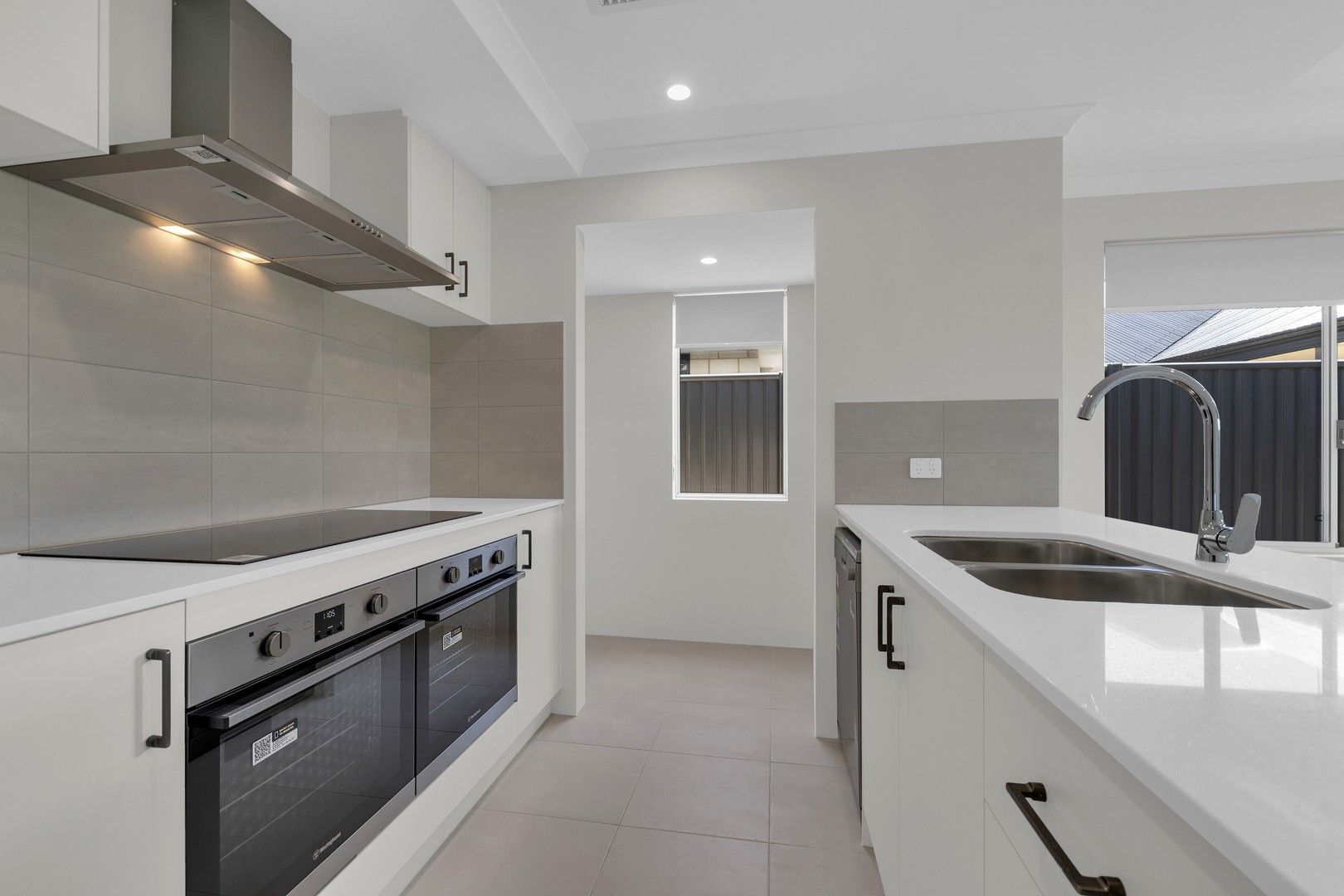 4 bedrooms House in 1 Boorabbin Drive BALDIVIS WA, 6171