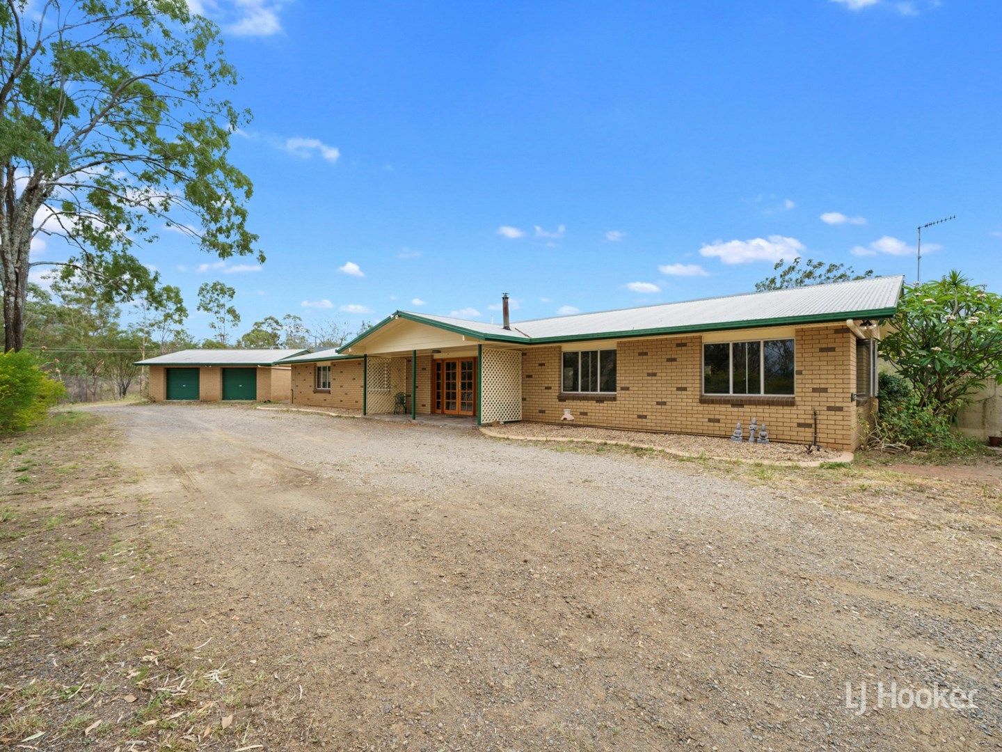 672 Esk Crows Nest Road, Biarra QLD 4313, Image 2