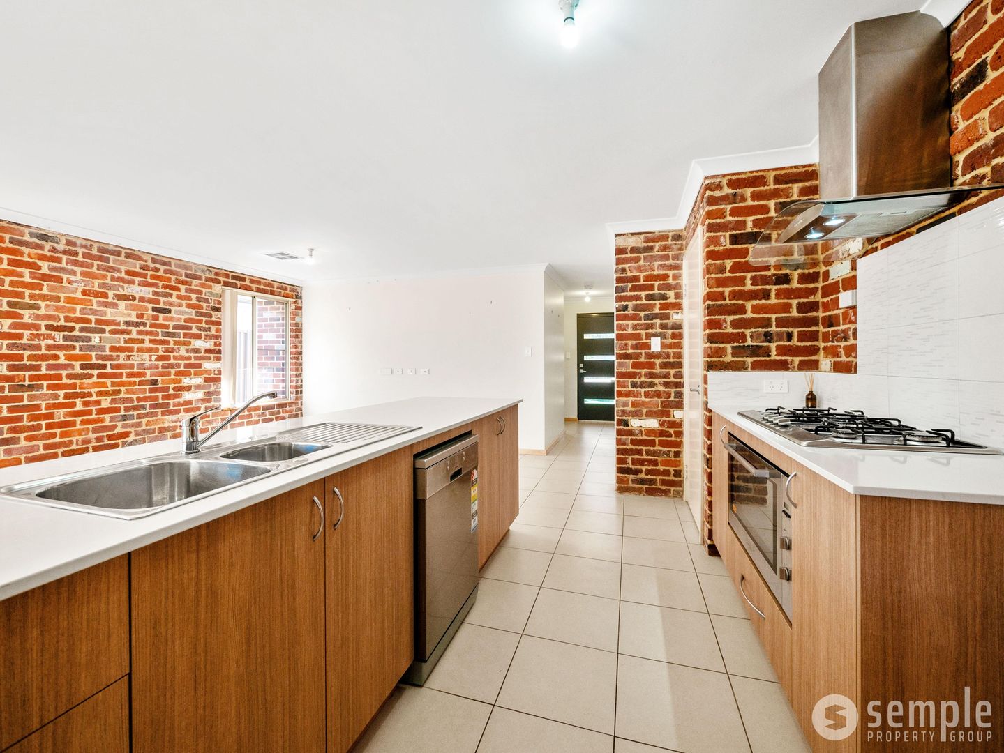 5 Turnix Street, Wandi WA 6167, Image 1