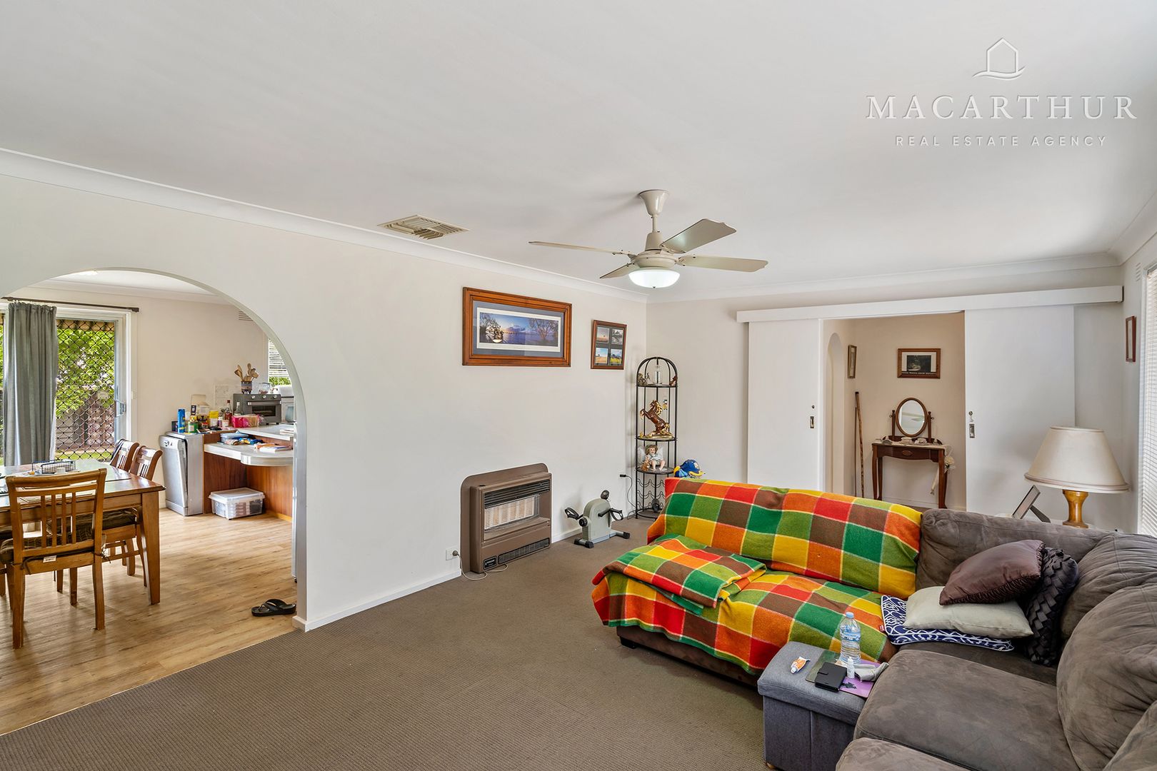 28 Cobb Street, Tolland NSW 2650, Image 2