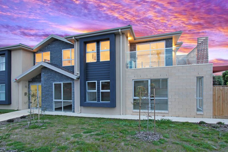 2 bedrooms Apartment / Unit / Flat in 16/61-63 Kanooka Grove CLAYTON VIC, 3168