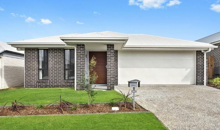 4 bedrooms House in 13 Celebration Crescent GRIFFIN QLD, 4503