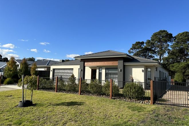 Picture of 69 Rangeview Drive, RIDDELLS CREEK VIC 3431