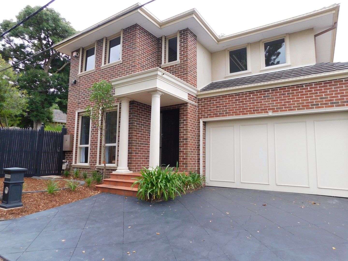 3 bedrooms House in 15 Heritage Lane IVANHOE VIC, 3079