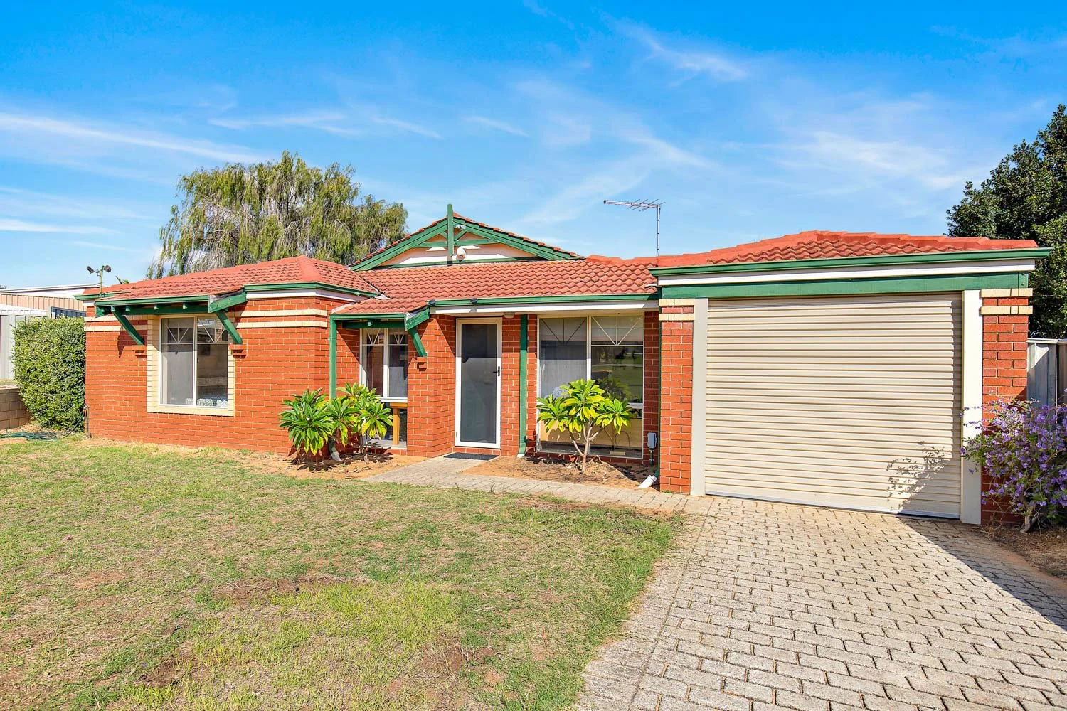 Additional image 2 of 27 Woodley Way, Parmelia WA 6167