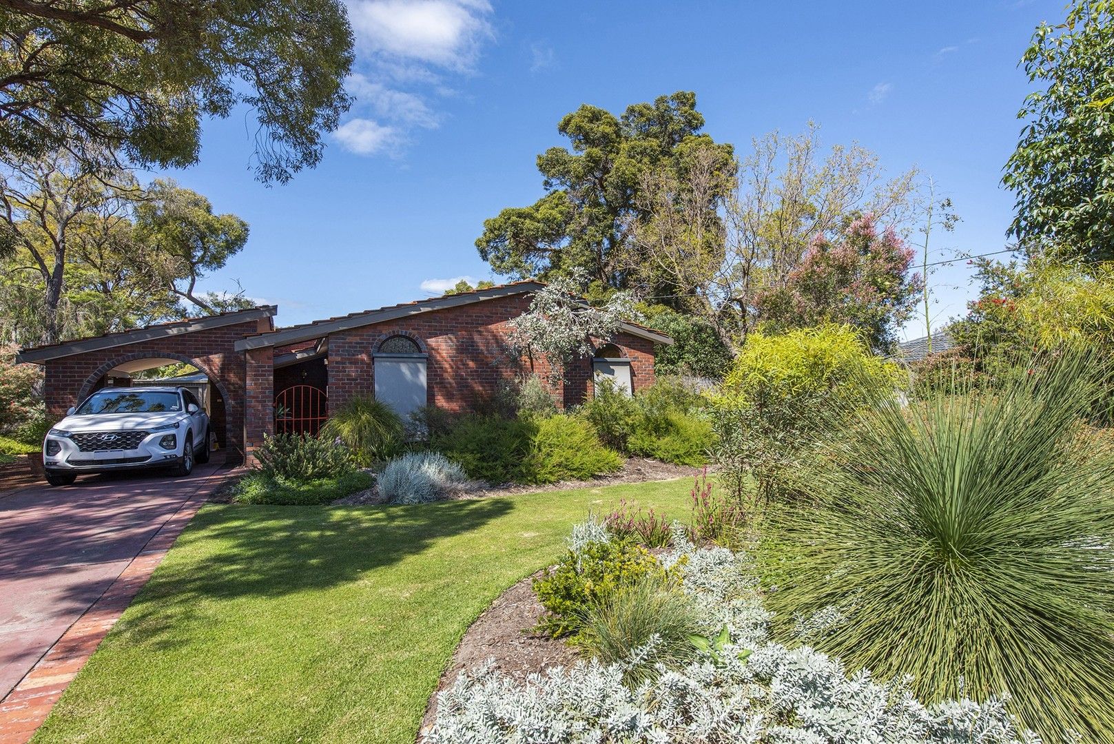 3 bedrooms House in 179 Gooseberry Hill MAIDA VALE WA, 6057