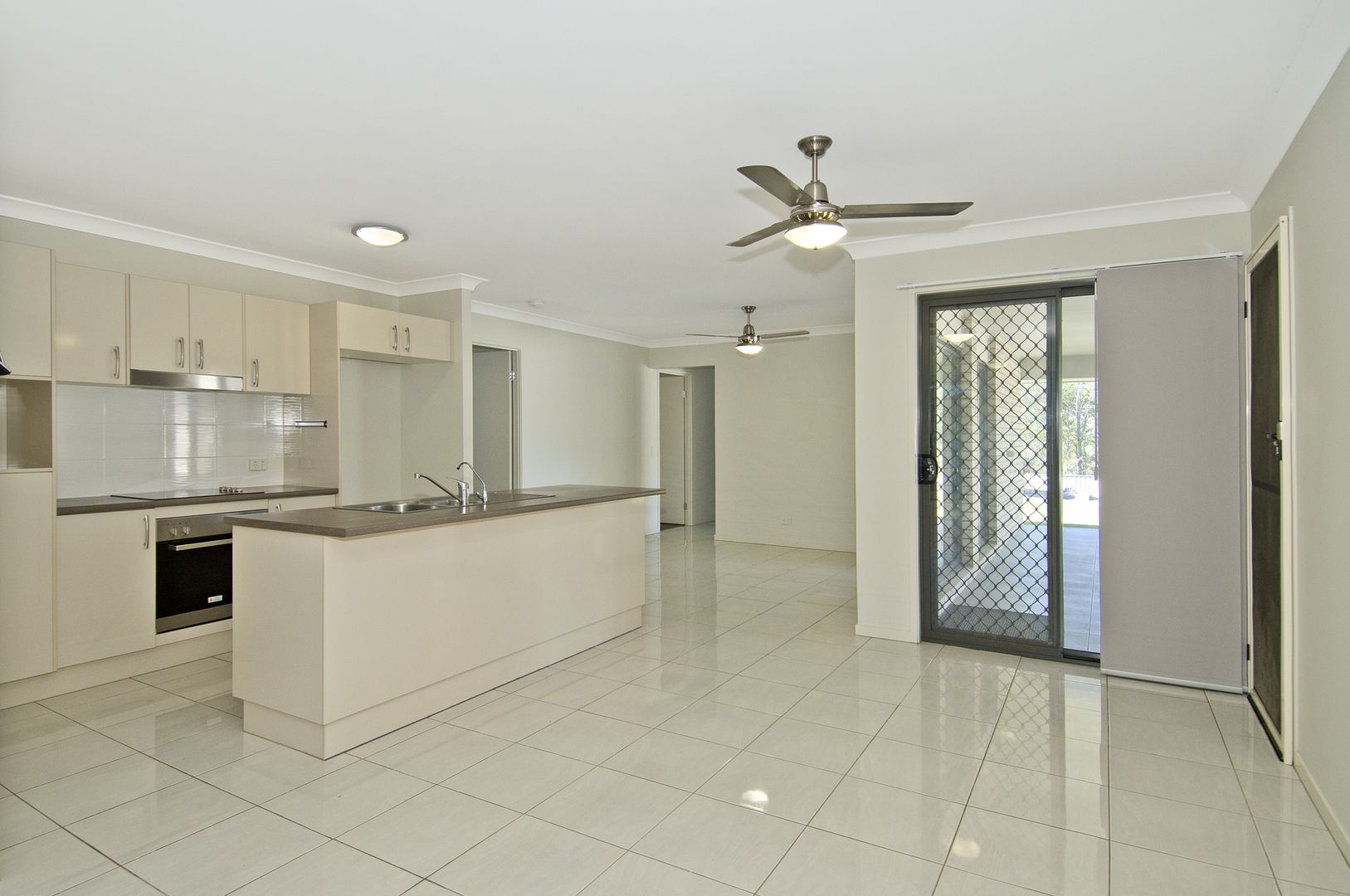 14 Kenross Close, Gleneagle QLD 4285, Image 1