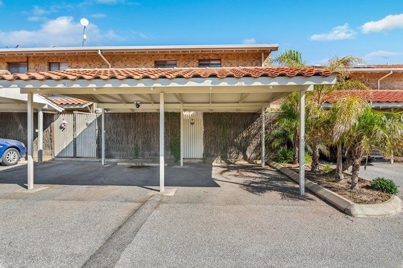 2 bedrooms Townhouse in 86 Sportsmans Drive WEST LAKES SA, 5021