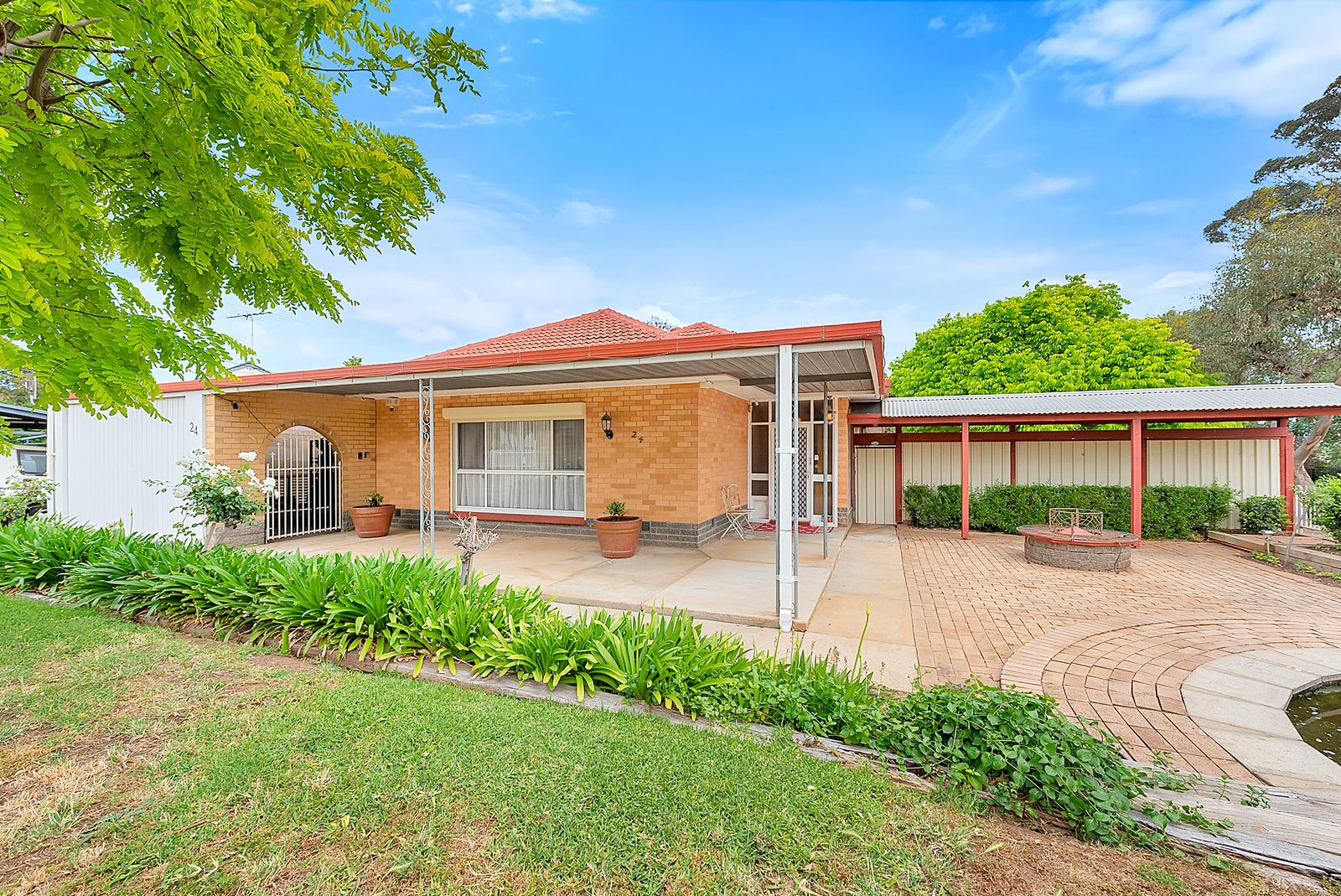 24 Rowe Street, Para Hills SA 5096, Image 2