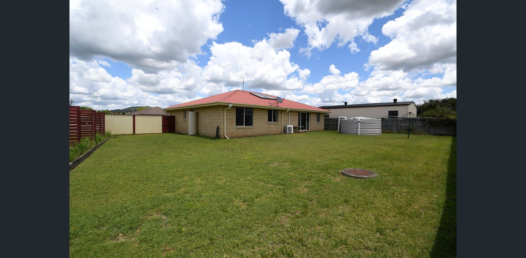 4 bedrooms House in 8 Varley Street LOWOOD QLD, 4311