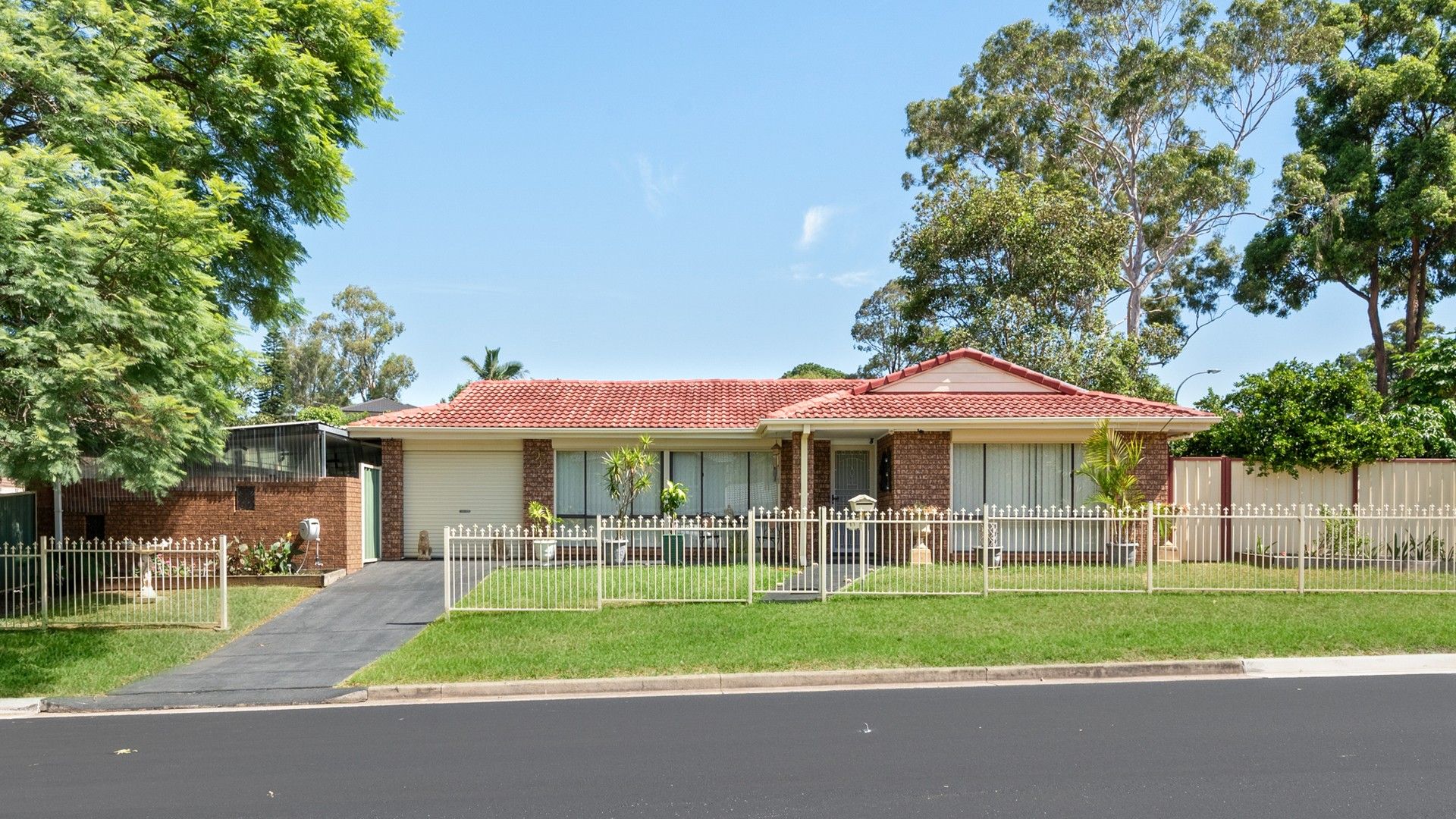 18 Dumfries Road, St Andrews NSW 2566, Image 0
