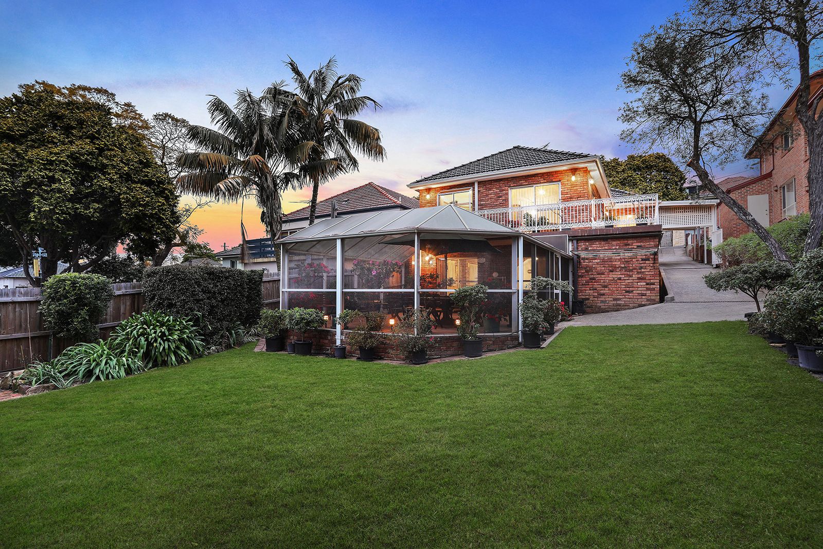 4 Benwerrin Avenue, Carss Park NSW 2221, Image 0