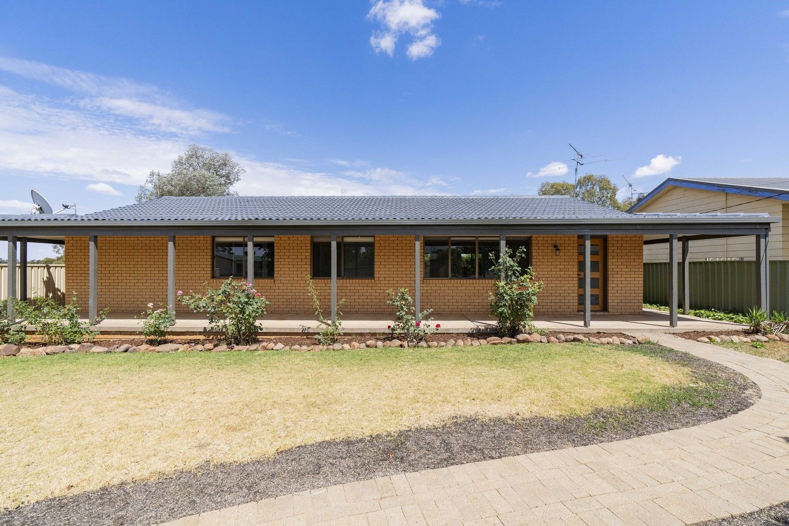 16 Mansfield Rd, Temora NSW 2666 House For Rent Domain