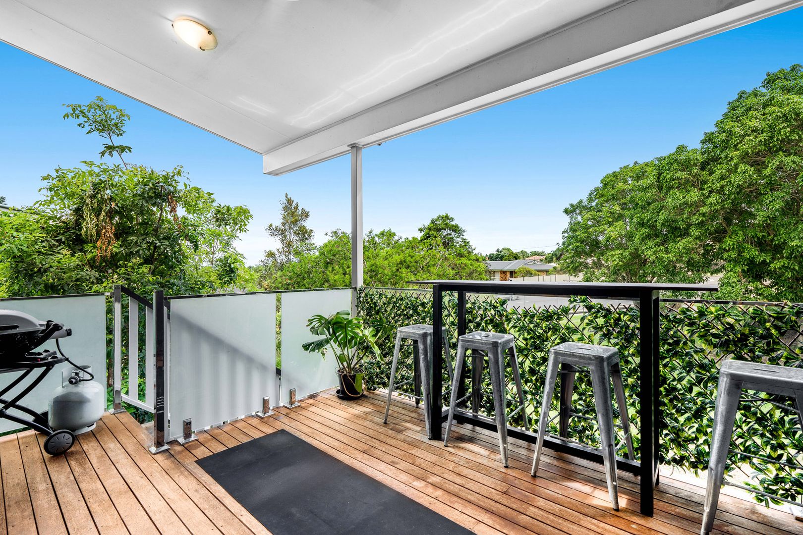 11/4 Lewis Place, Manly West QLD 4179, Image 2