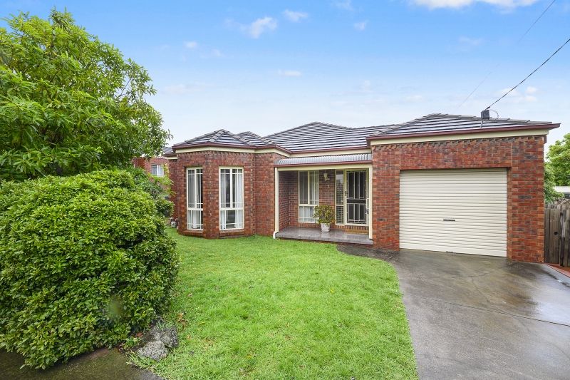 3 bedrooms Apartment / Unit / Flat in 1/5 Marcus Street HIGHTON VIC, 3216