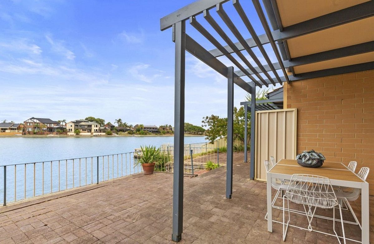 15/39 Lochside Drive, West Lakes SA 5021 Townhouse For Rent Domain