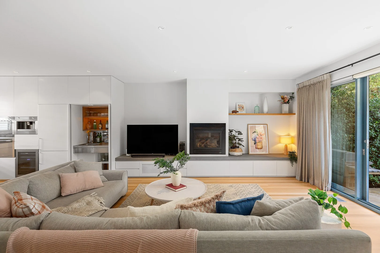 3 Neptune Place, St Kilda VIC 3182