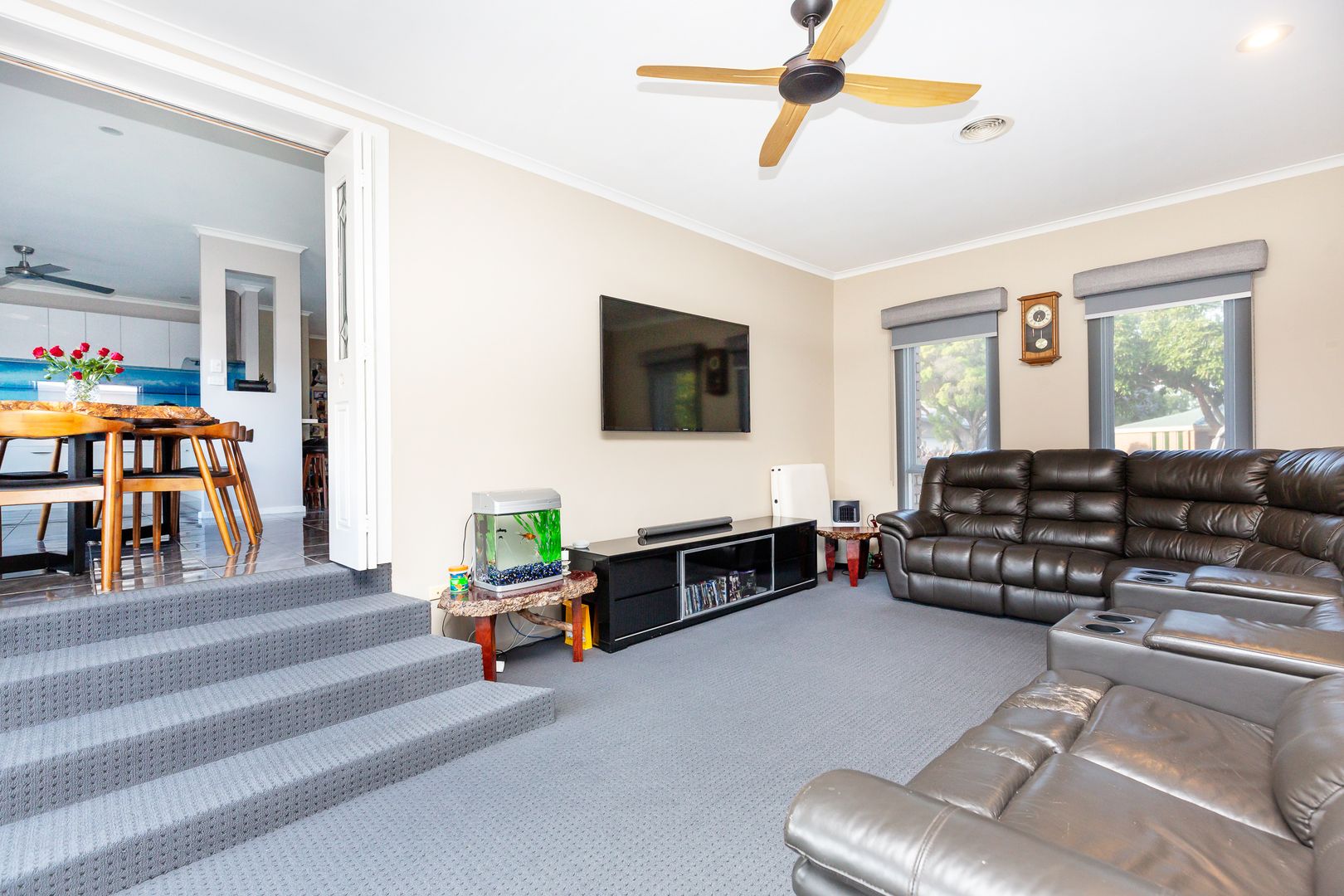 4 ALAMEDA Drive, Sale VIC 3850, Image 2