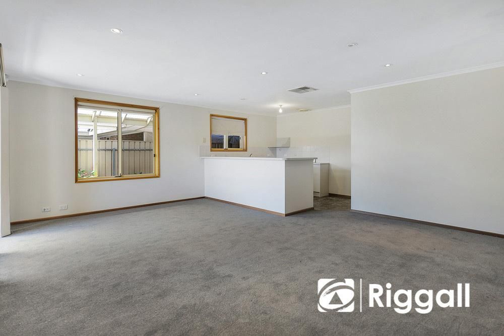 11 Quigley Street, Pooraka SA 5095, Image 1