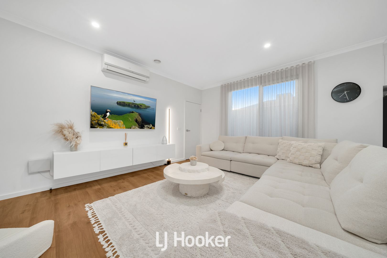 4/43 Carlisle Road, Hallam VIC 3803, Image 2