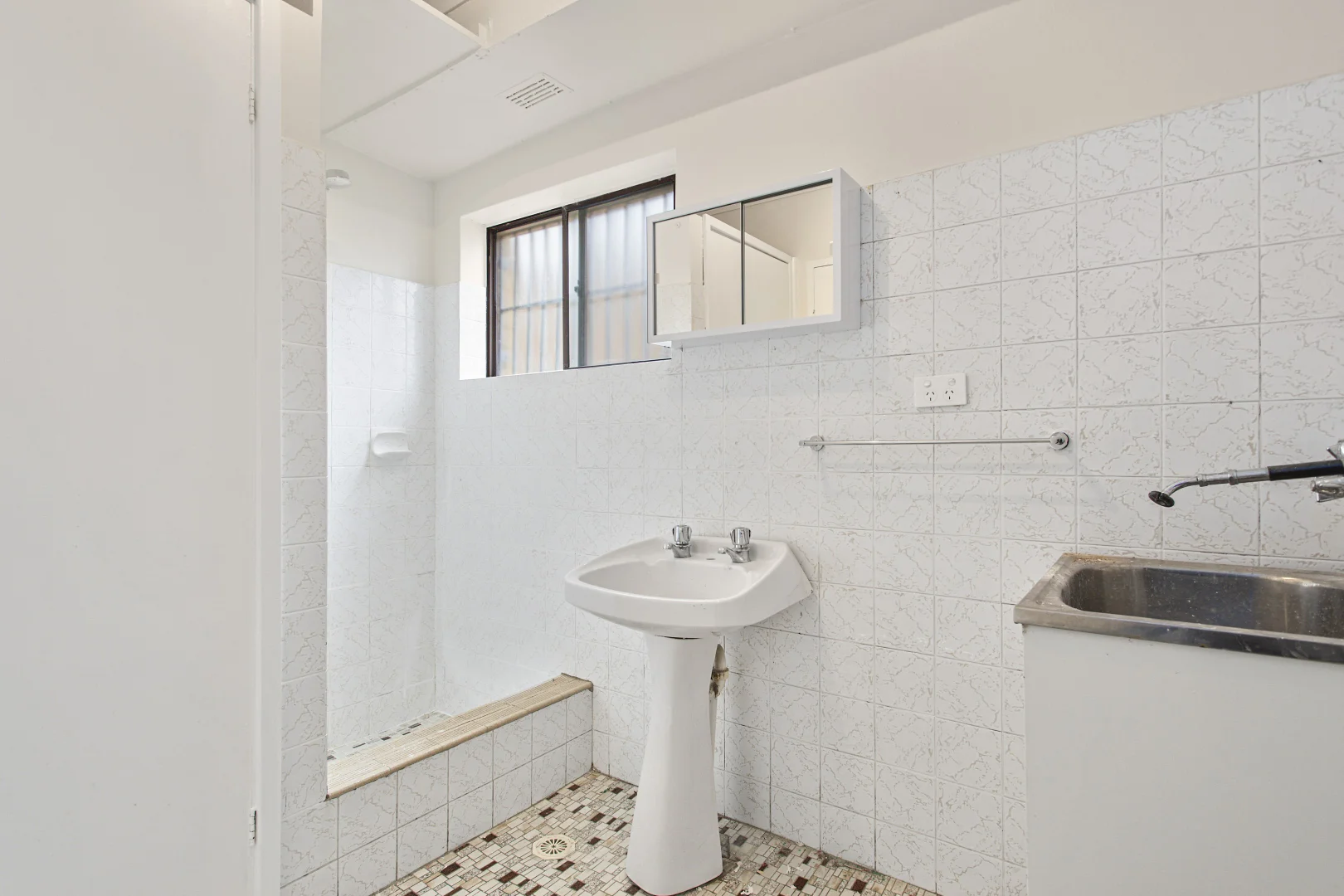 Additional image 5 of 1/5 St Lukes Avenue, Brownsville NSW 2530