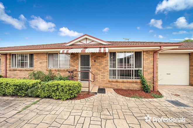 Picture of 2/114 Gibson Avenue, PADSTOW NSW 2211