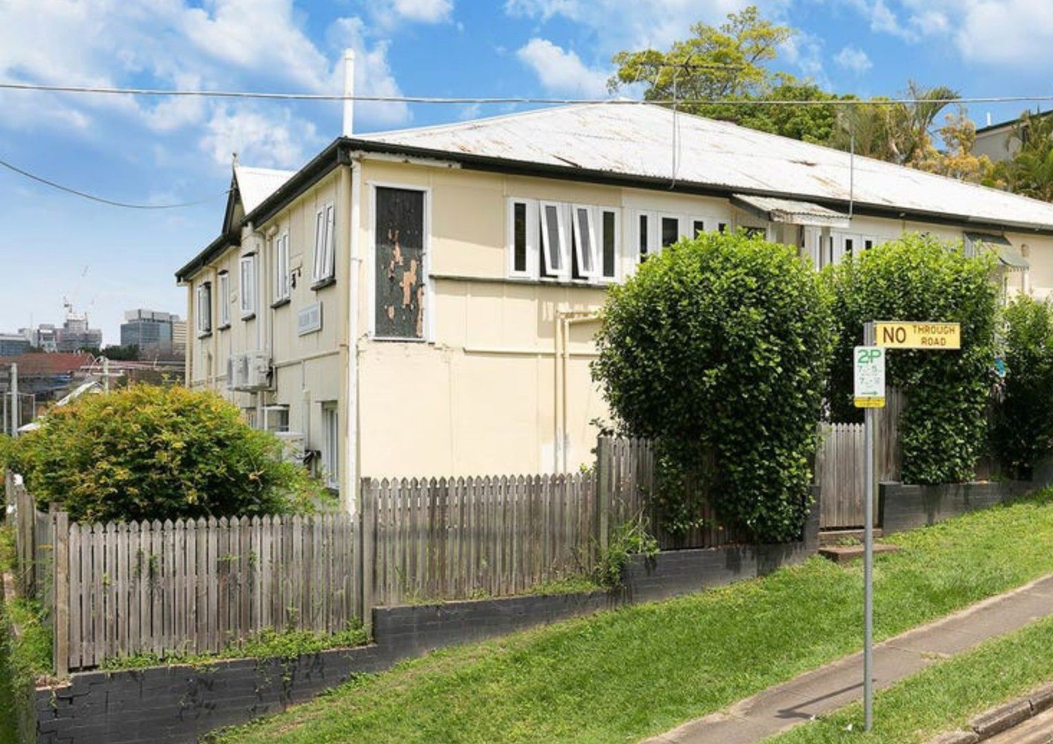 1 bedrooms Apartment / Unit / Flat in 5/2 Rochester Terrace KELVIN GROVE QLD, 4059