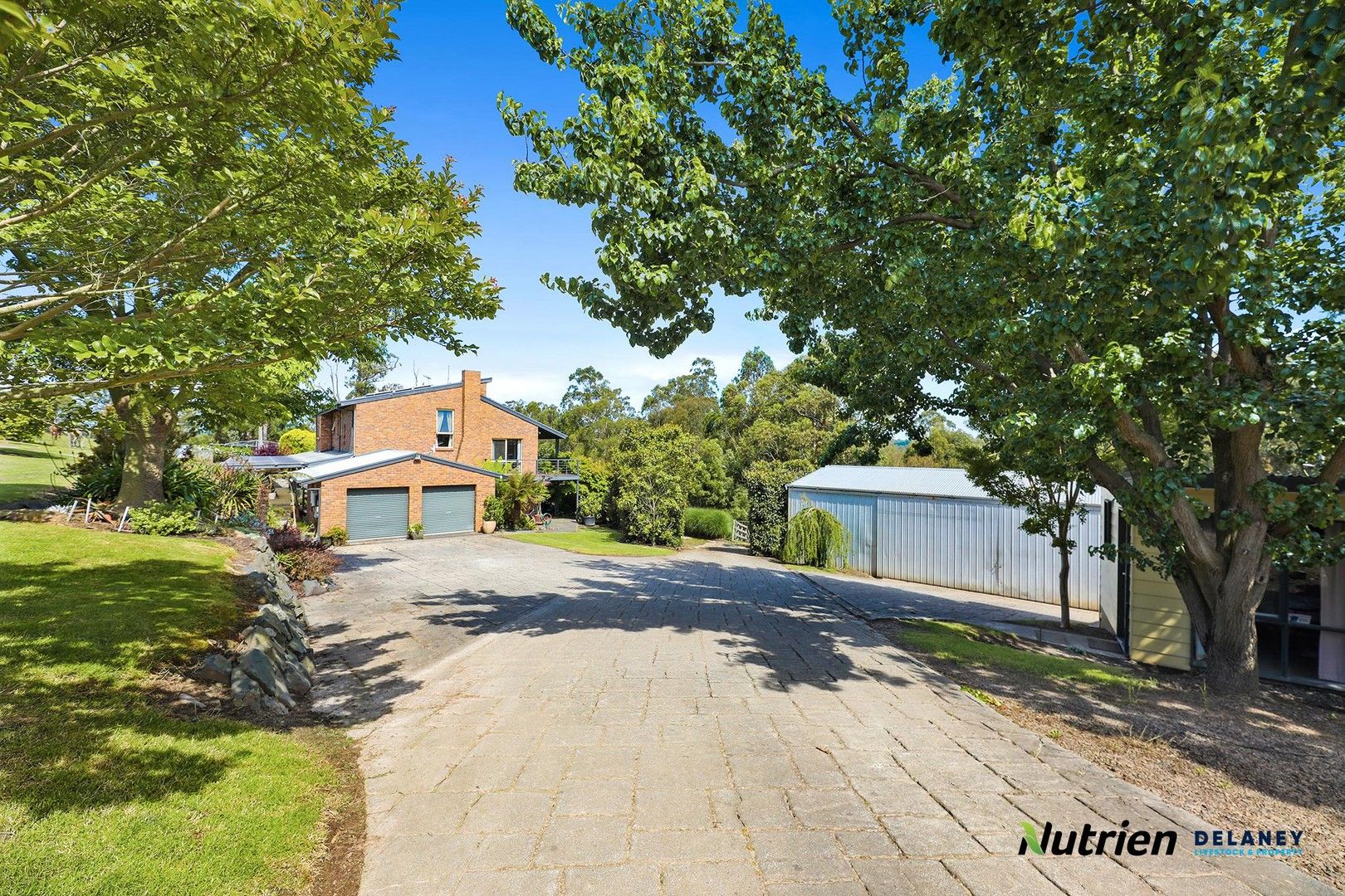 100 Fishers Road, Drouin West VIC 3818 Domain