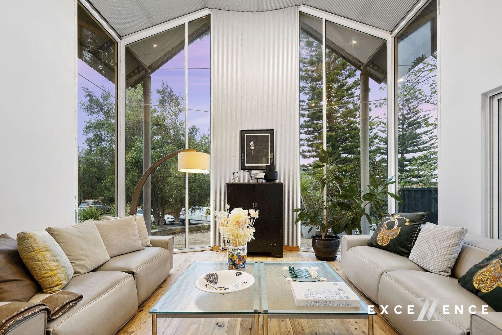 6 bedrooms House in 5 Truro Place CITY BEACH WA, 6015